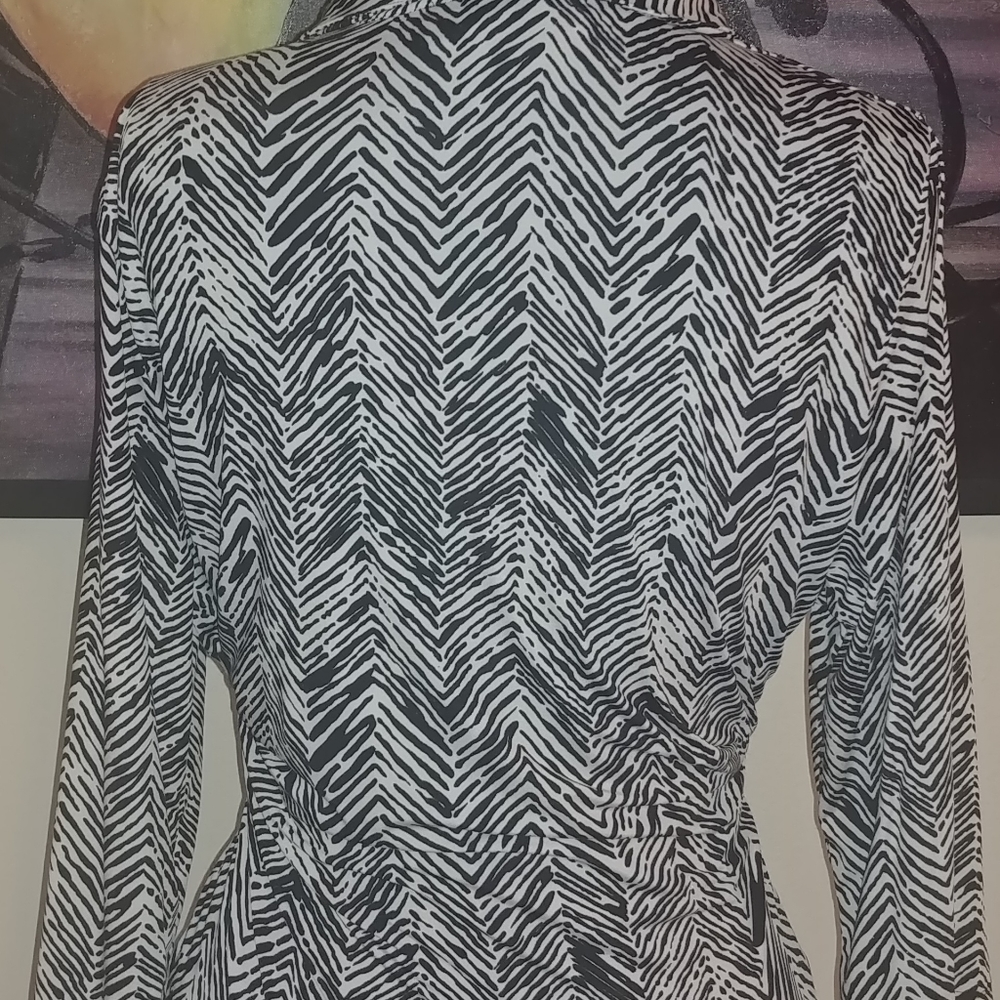 Shirt - Picture 3 of 3